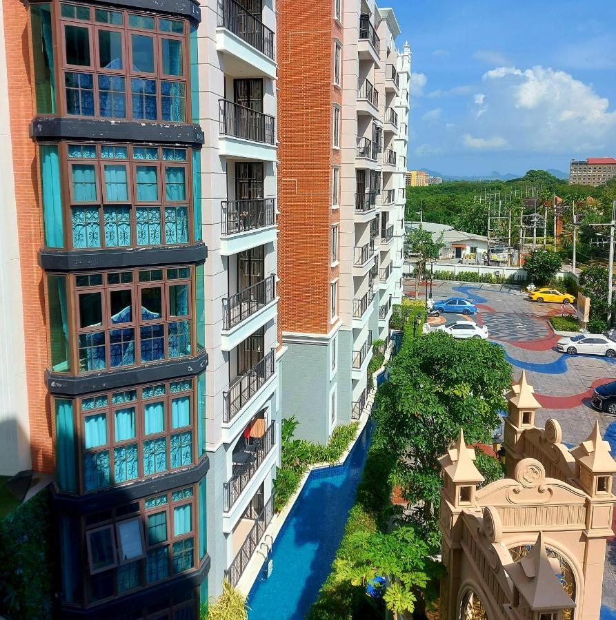 Espana Resort Pattaya Jomtien Kültér fotó